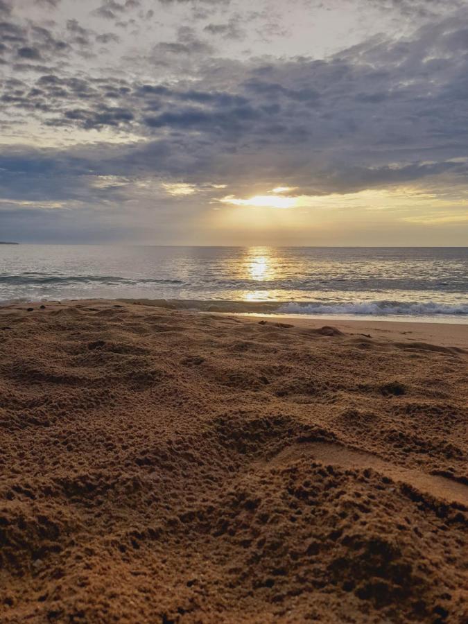 Serenity Beach Cabanas Тангалла Экстерьер фото