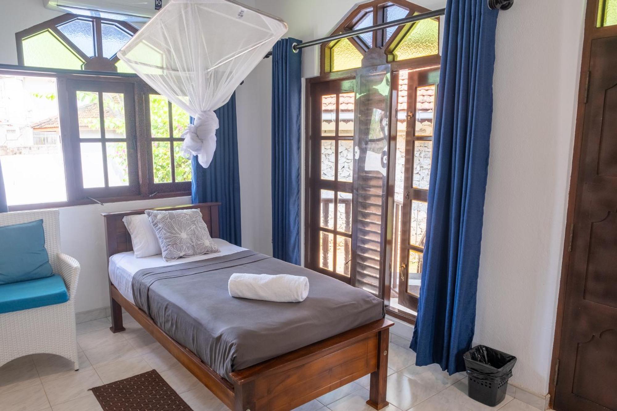 Serenity Beach Cabanas Тангалла Экстерьер фото