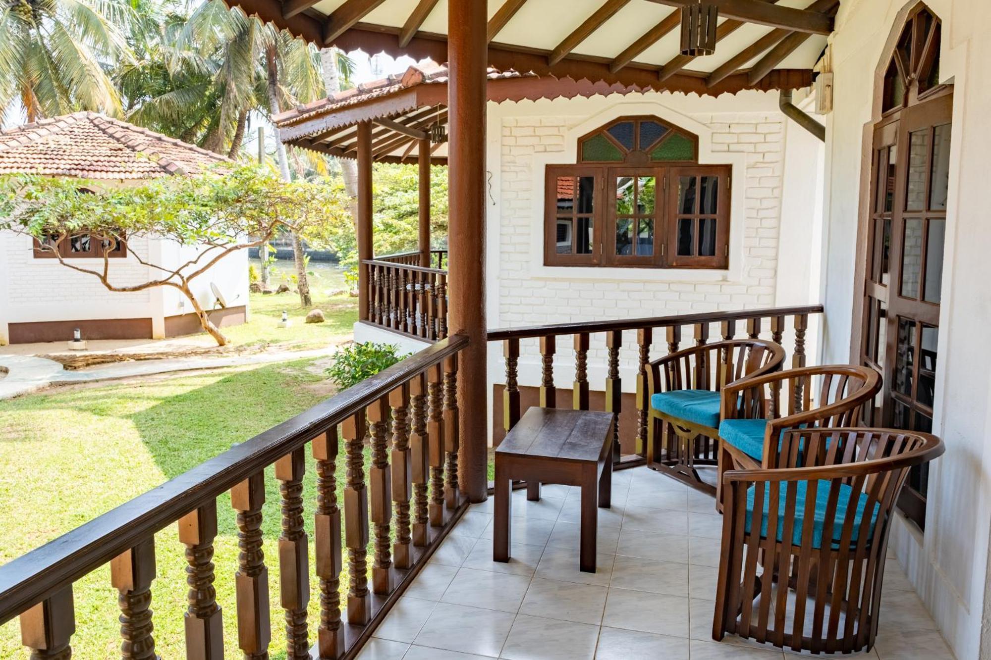 Serenity Beach Cabanas Тангалла Экстерьер фото