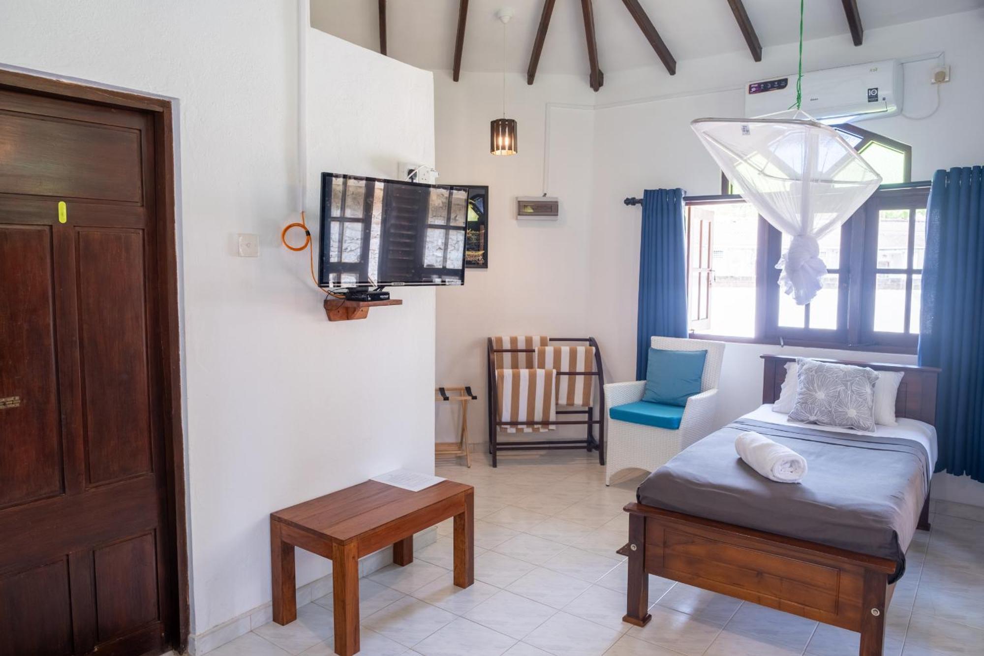 Serenity Beach Cabanas Тангалла Экстерьер фото