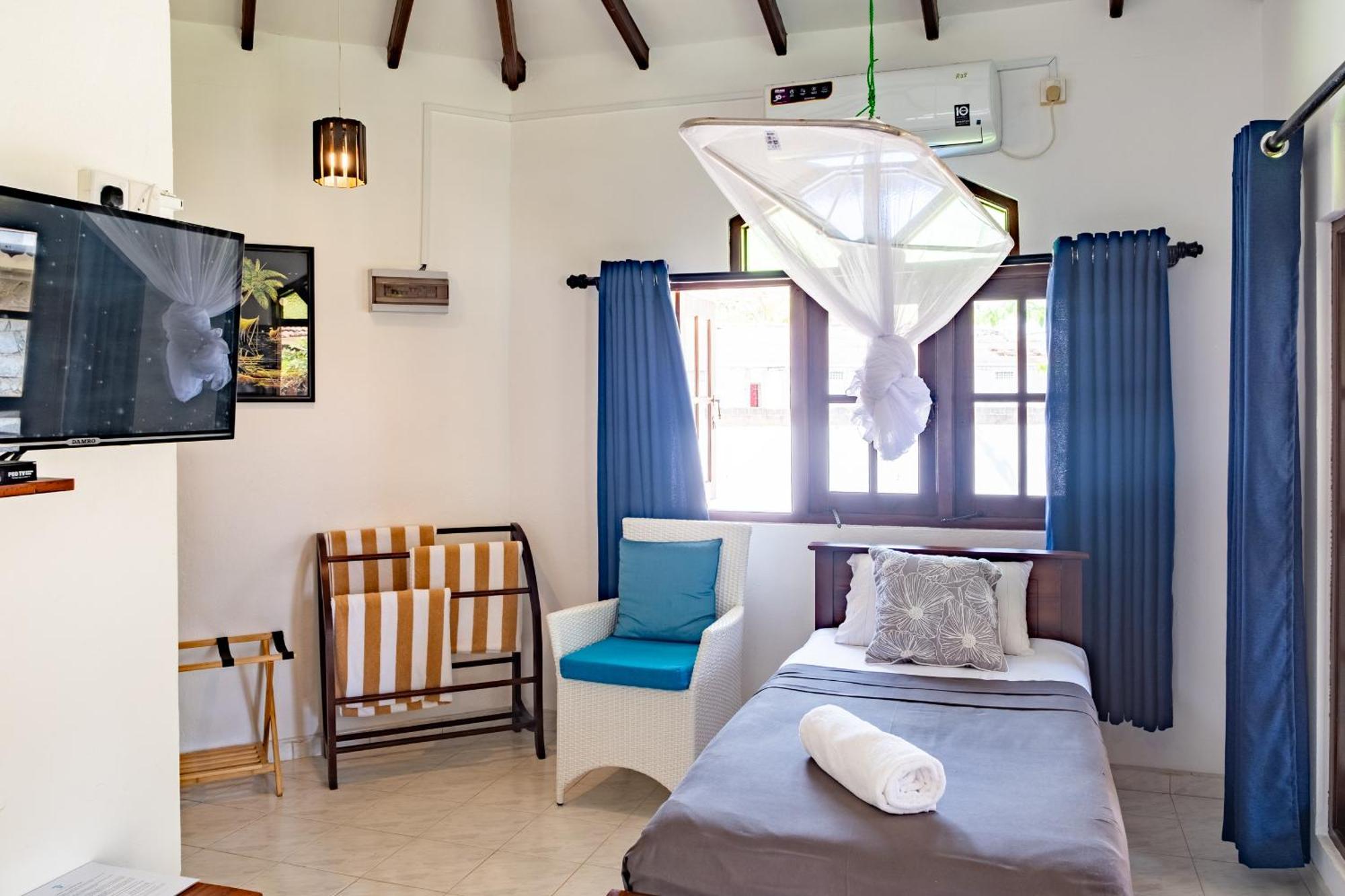 Serenity Beach Cabanas Тангалла Экстерьер фото