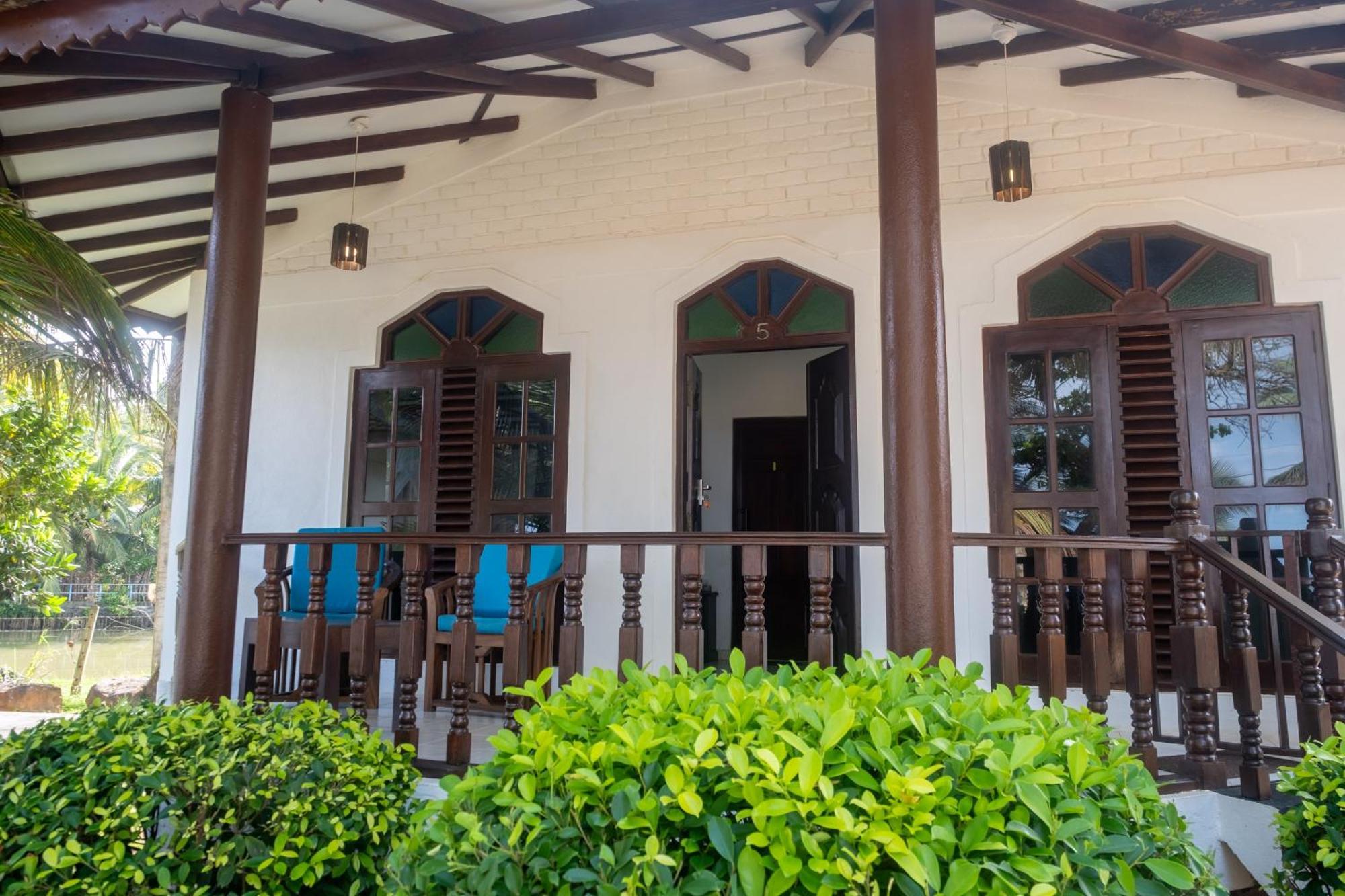Serenity Beach Cabanas Тангалла Экстерьер фото